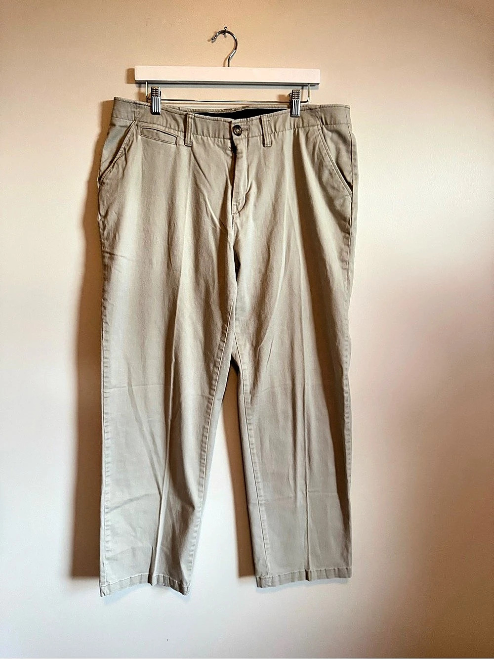 Cabela's Classic Fit Men's Beige Cotton Chinos Waist 38